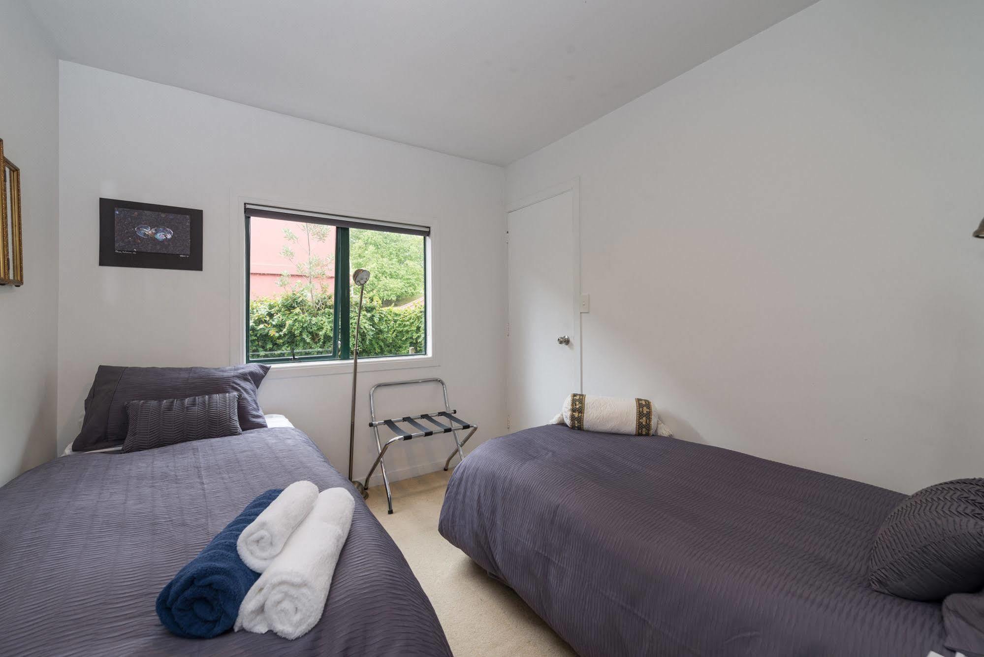Lakeside City Apartments - Penthouse And Studio Rotorua Kültér fotó