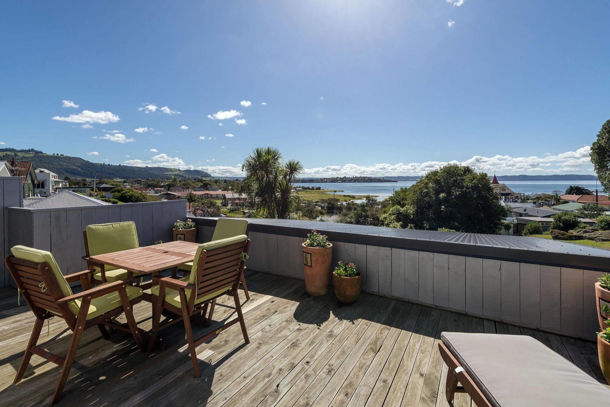 Lakeside City Apartments - Penthouse And Studio Rotorua Kültér fotó