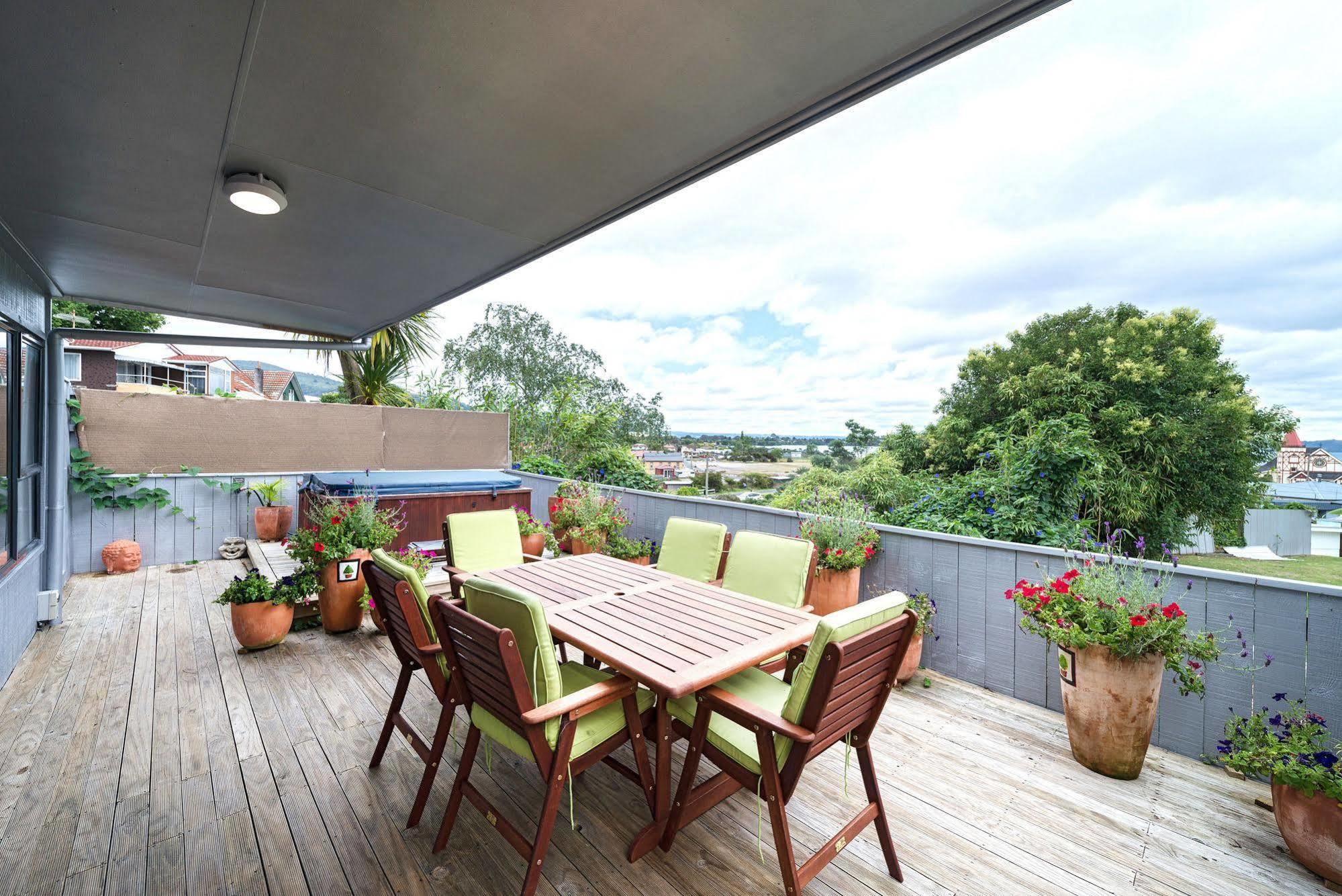 Lakeside City Apartments - Penthouse And Studio Rotorua Kültér fotó