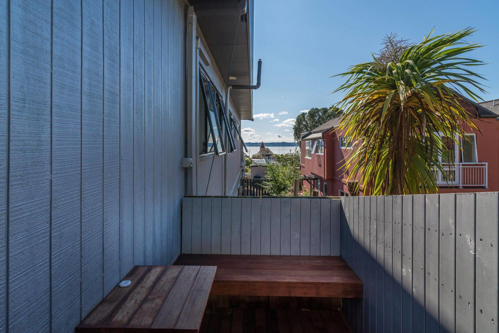 Lakeside City Apartments - Penthouse And Studio Rotorua Kültér fotó